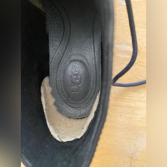 UGG Men’s Leighton Leather Lace Up Chukka Boot W/Gum Sole. Black. Size 8. EUC. - Picture 8 of 13